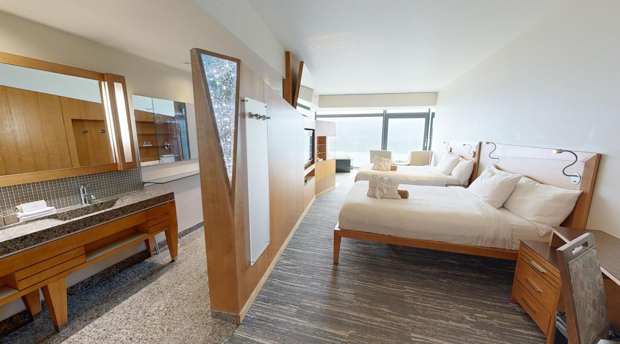 Sparkling Hill Resort And Spa - Adults-Only Resort เวอร์นอน ภายนอก รูปภาพ