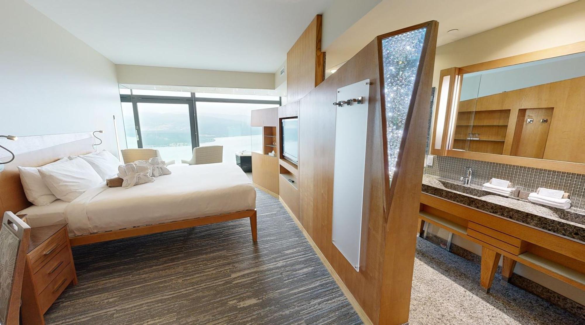 Sparkling Hill Resort And Spa - Adults-Only Resort เวอร์นอน ภายนอก รูปภาพ