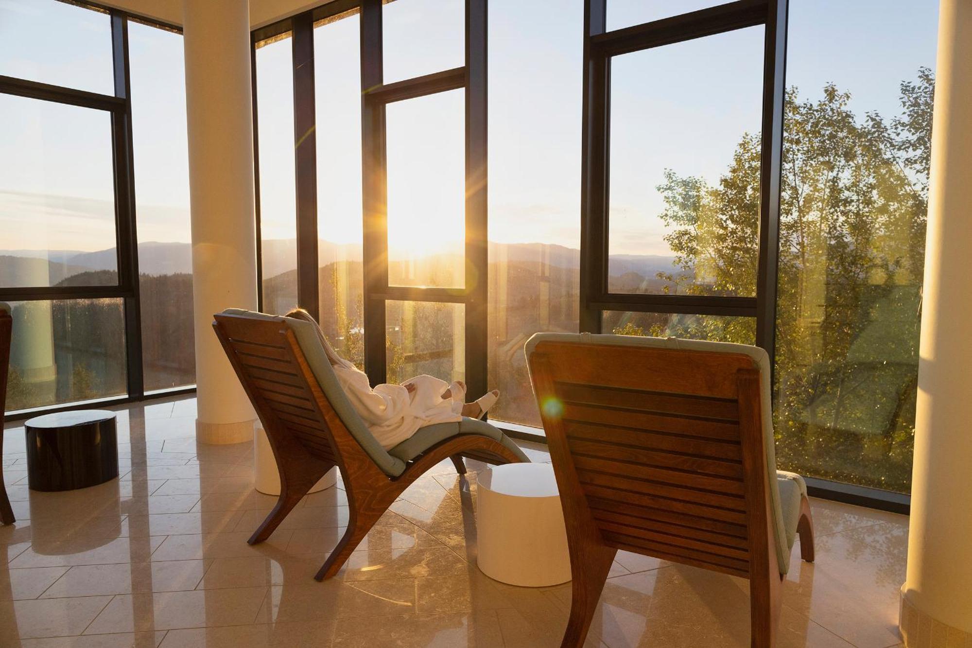 Sparkling Hill Resort And Spa - Adults-Only Resort เวอร์นอน ภายนอก รูปภาพ