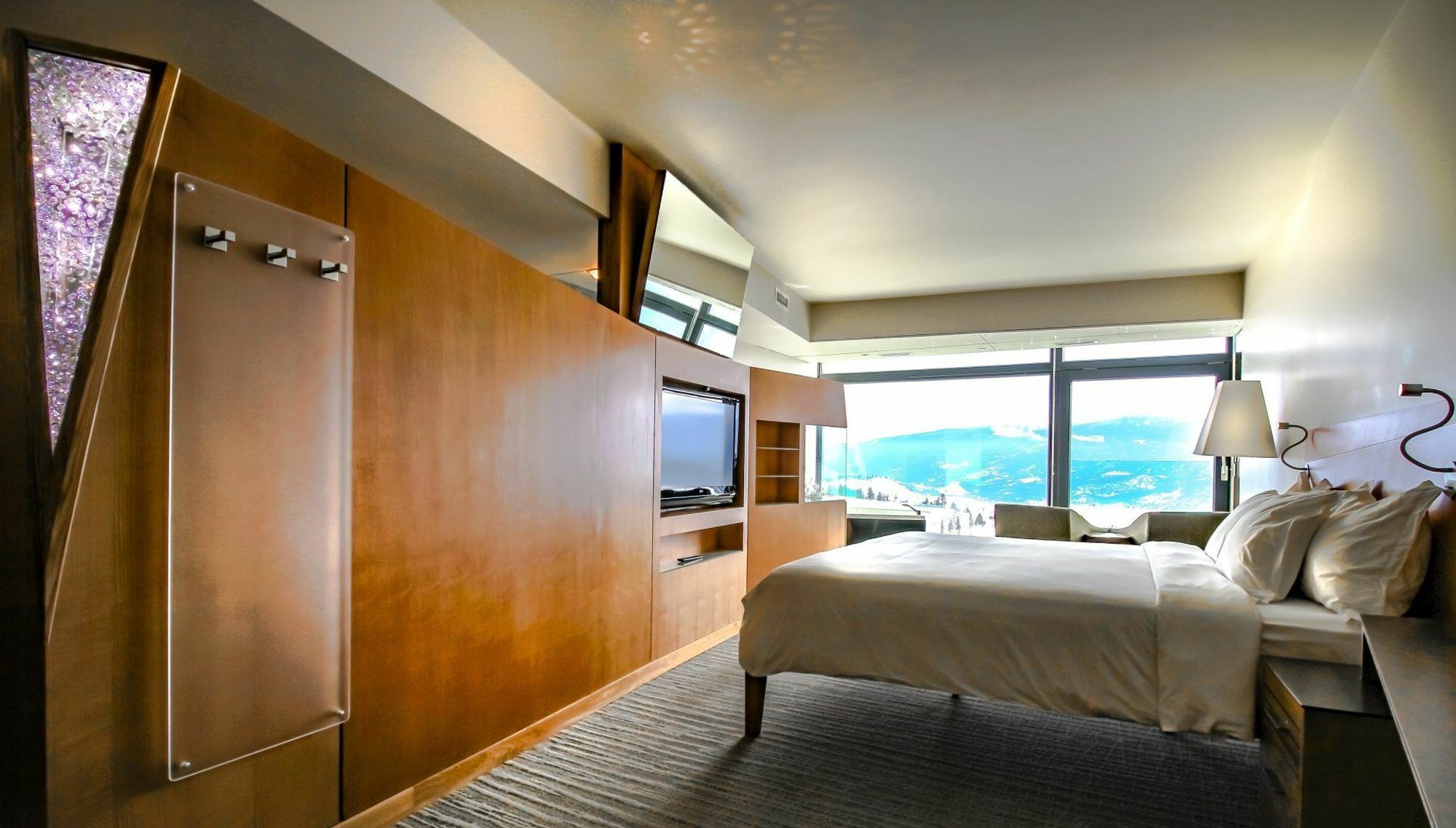 Sparkling Hill Resort And Spa - Adults-Only Resort เวอร์นอน ภายนอก รูปภาพ
